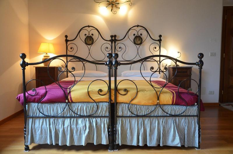 Il Fondaccio Hotel Lizzano In Belvedere Bagian luar foto