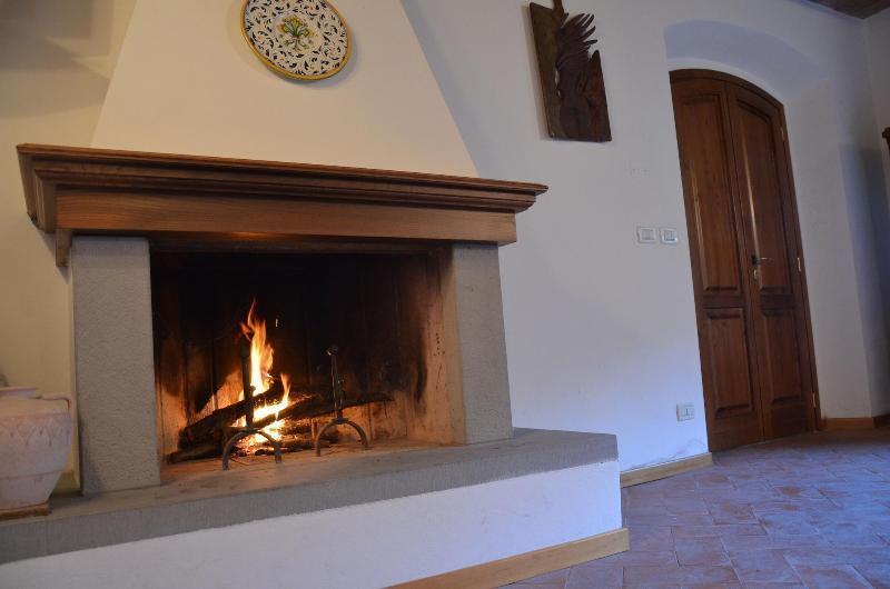 Il Fondaccio Hotel Lizzano In Belvedere Bagian luar foto