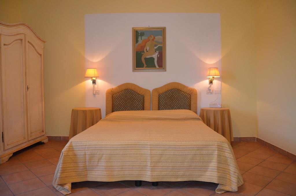 Il Fondaccio Hotel Lizzano In Belvedere Ruang foto