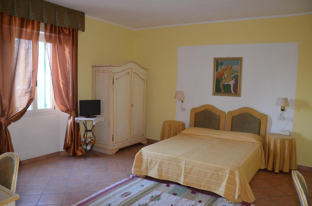 Il Fondaccio Hotel Lizzano In Belvedere Ruang foto