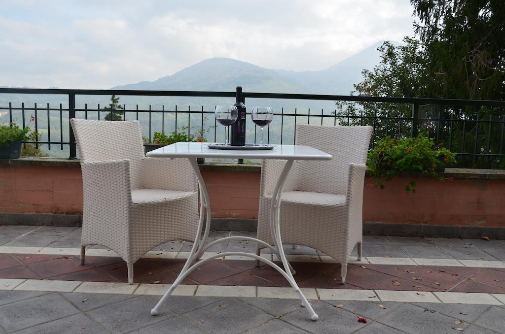 Il Fondaccio Hotel Lizzano In Belvedere Bagian luar foto