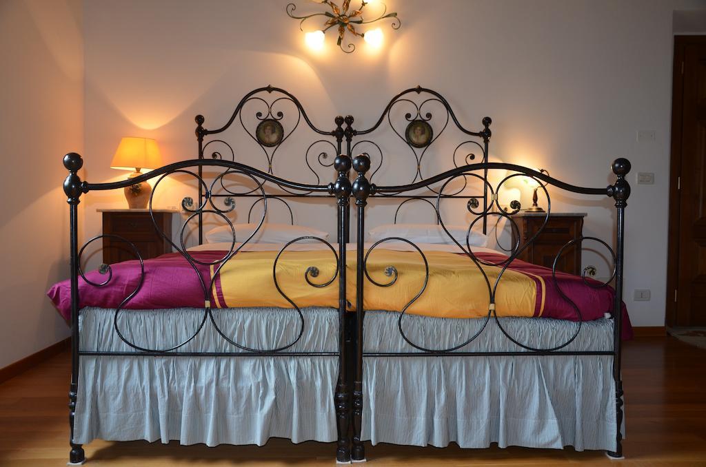 Il Fondaccio Hotel Lizzano In Belvedere Ruang foto